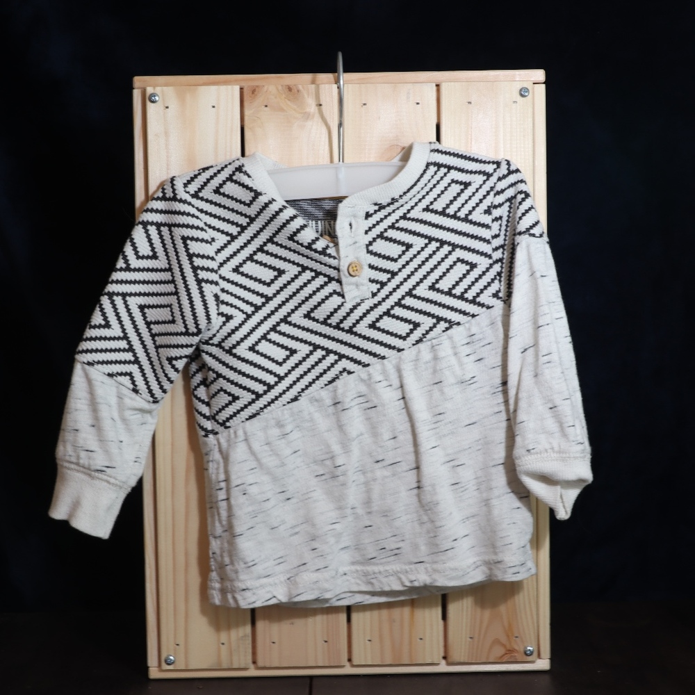 Long sleeve t-shirt SIZE 12 months